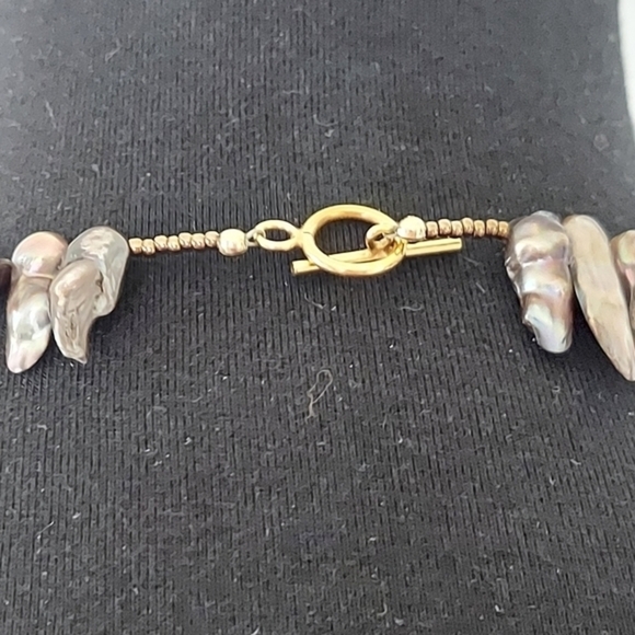 Vintage Shell Choker Shades of Black Gray and Cream Stunning Goldtone Hardware - Picture 6 of 8